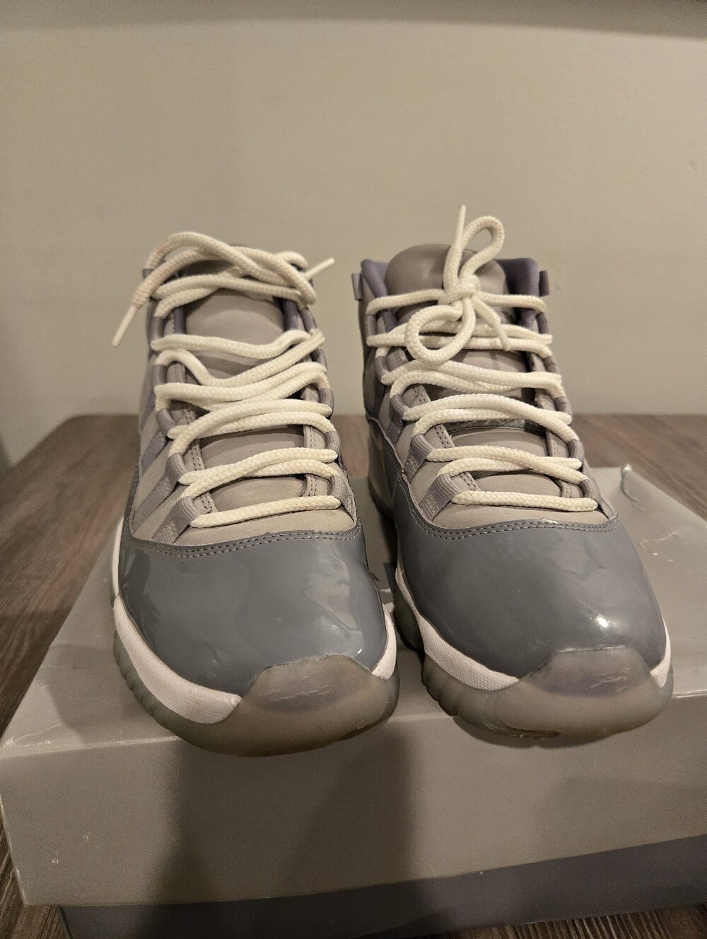 USED Nike Air Jordan 11 Retro Cool Grey Size 9